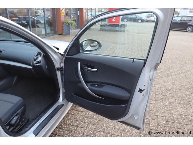 Bmw 1er reihe 118d | diesel| kenteken: 89-sb-kx - afbeelding 5 van  26