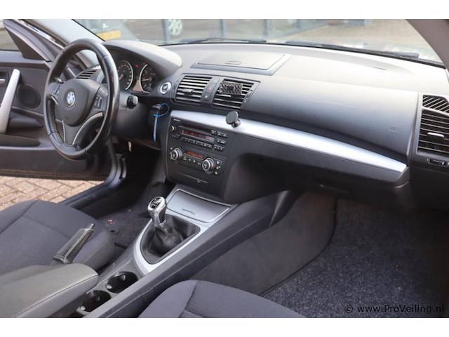 Bmw 1er reihe 118i | benzine | kenteken: 73-xl-zp - afbeelding 8 van  33