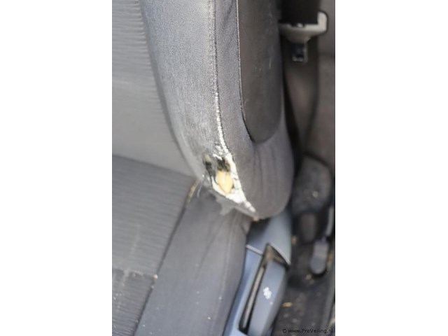 Bmw 1er reihe 118i | benzine | kenteken: 73-xl-zp - afbeelding 11 van  33