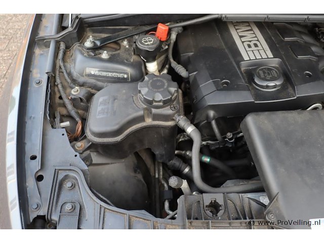 Bmw 1er reihe 118i | benzine | kenteken: 73-xl-zp - afbeelding 24 van  33