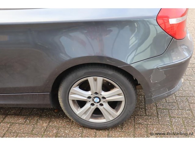 Bmw 1er reihe 118i | benzine | kenteken: 73-xl-zp - afbeelding 29 van  33