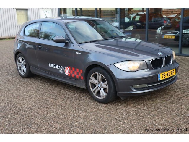 Bmw 1er reihe 118i | benzine | kenteken: 73-xl-zp - afbeelding 1 van  33