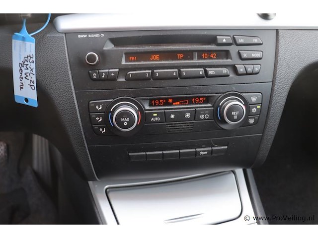 Bmw 1er reihe 118i | benzine | kenteken: 73-xl-zp - afbeelding 15 van  33