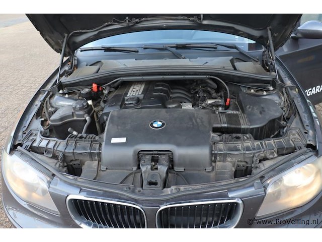 Bmw 1er reihe 118i | benzine | kenteken: 73-xl-zp - afbeelding 21 van  33
