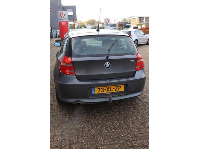 Bmw 1er reihe 118i | benzine | kenteken: 73-xl-zp - afbeelding 31 van  33