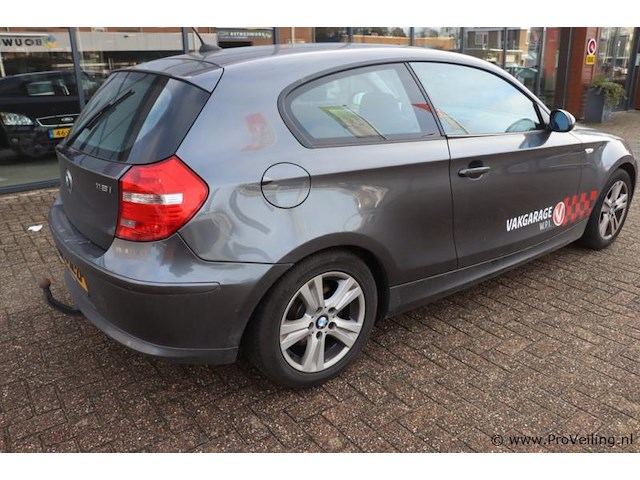Bmw 1er reihe 118i | benzine | kenteken: 73-xl-zp - afbeelding 32 van  33