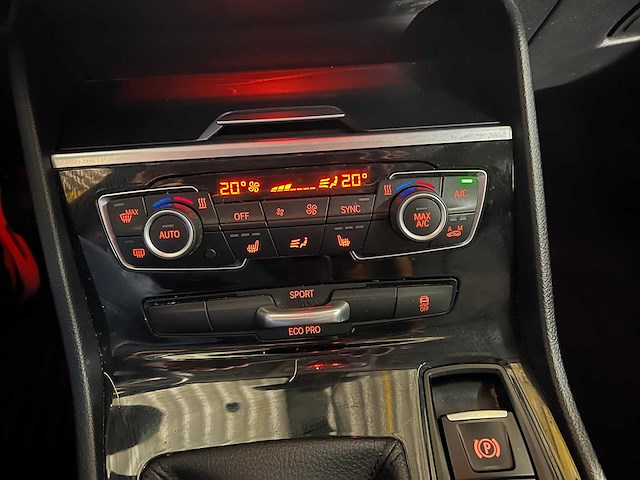 Bmw 2-serie active tourer 218d executive, 5-xjz-65 - afbeelding 13 van  24