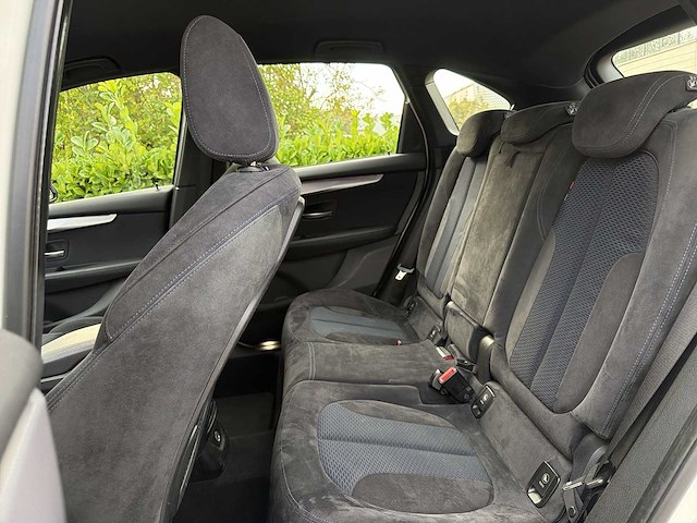 Bmw 2-serie active tourer 218i centennial executive | nd-742-v - afbeelding 2 van  8