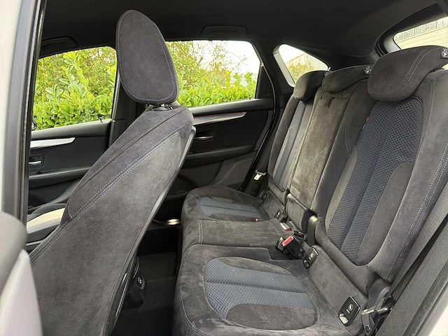 Bmw 2-serie active tourer 218i centennial executive | nd-742-v - afbeelding 2 van  30