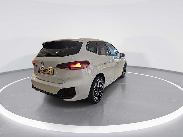 Bmw 2-serie active tourer 230e xdrive m-sport 2023 | s-980-rg i - afbeelding 12 van  30
