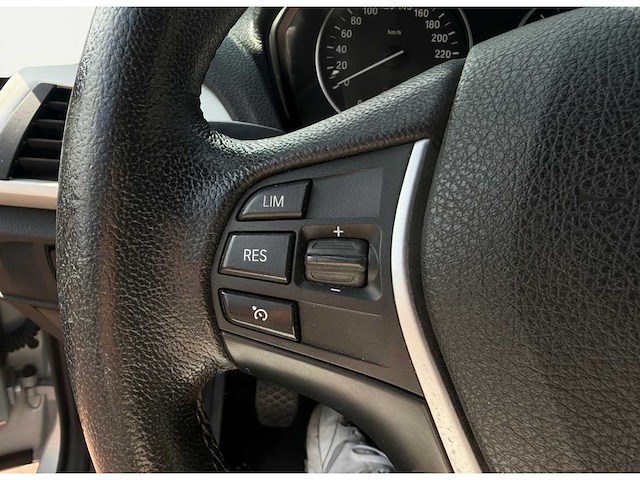 Bmw 2-serie cabrio 220i | z-490-hz i - afbeelding 16 van  24