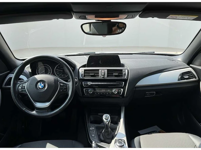 Bmw 2-serie cabrio 220i | z-490-hz i - afbeelding 18 van  24