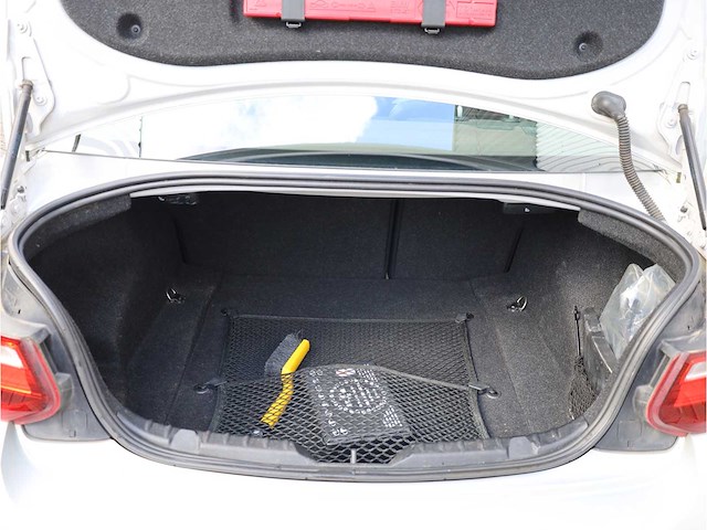 Bmw 2-serie coupé m235i centennial high executive 322pk automaat 2017, p-377-zn - afbeelding 22 van  34