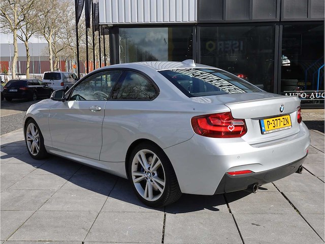Bmw 2-serie coupé m235i centennial high executive 322pk automaat 2017, p-377-zn - afbeelding 23 van  34
