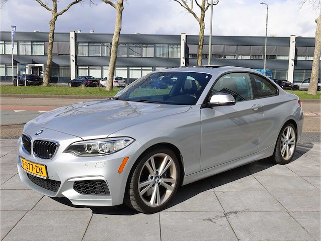 Bmw 2-serie coupé m235i centennial high executive 322pk automaat 2017, p-377-zn - afbeelding 34 van  34