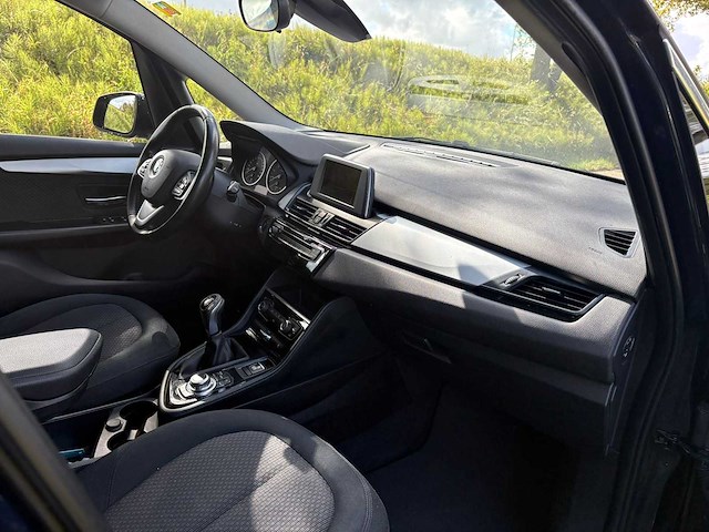 Bmw 2-serie gran tourer 218i essential 7p. &* jg-683-g - afbeelding 16 van  27