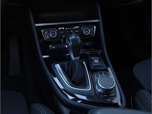 Bmw 2-serie gran tourer 220d xdrive 7-persoons automaat 2016, p-350-rp - afbeelding 11 van  30