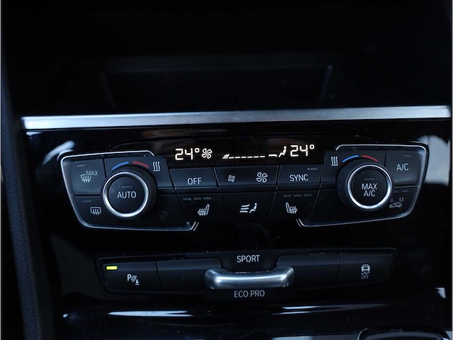 Bmw 2-serie gran tourer 220d xdrive 7-persoons automaat 2016, p-350-rp - afbeelding 14 van  30