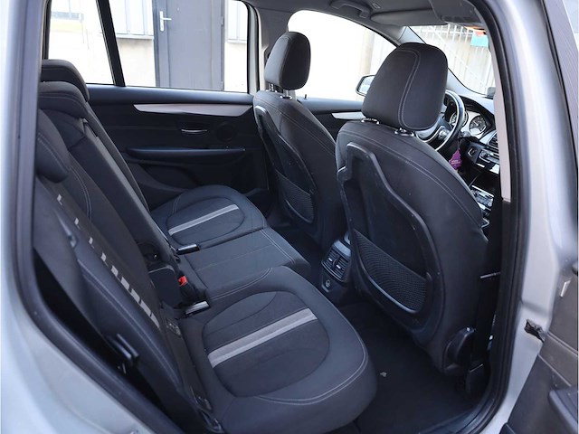 Bmw 2-serie gran tourer 220d xdrive 7-persoons automaat 2016, p-350-rp - afbeelding 15 van  30