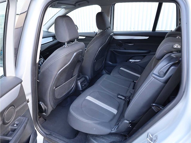 Bmw 2-serie gran tourer 220d xdrive 7-persoons automaat 2016, p-350-rp - afbeelding 18 van  30