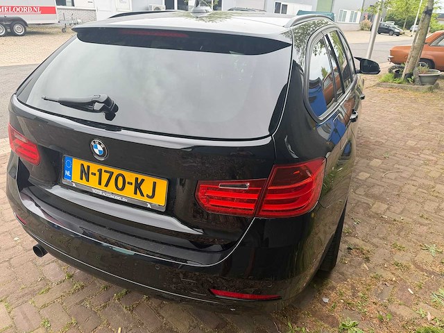 Bmw 2013 3 serie 318d m pakket personenauto - afbeelding 31 van  36