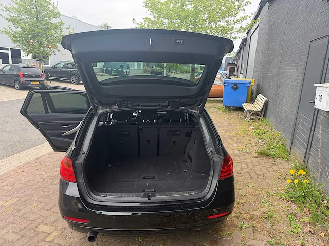 Bmw 2013 3 serie 318d m pakket personenauto - afbeelding 35 van  36