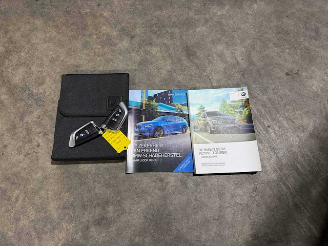 Bmw 218i centennial executive 136pk 2016 2-serie active tourer (origineel-nl), jr-873-g - afbeelding 31 van  37