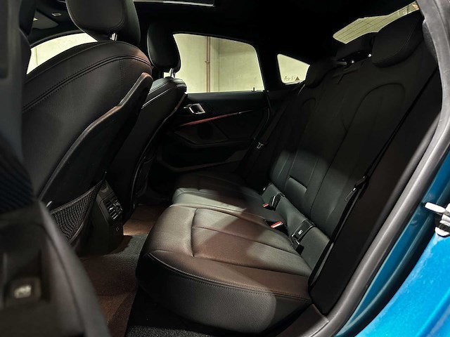 Bmw 218i gran coupé high executive 2-serie (origineel-nl+1e eigenaar), k-739-xs - afbeelding 30 van  44