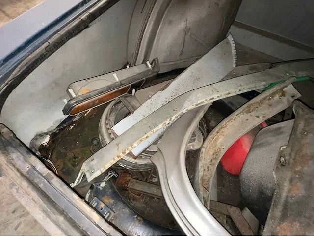 Bmw 2500 personenauto - afbeelding 15 van  31