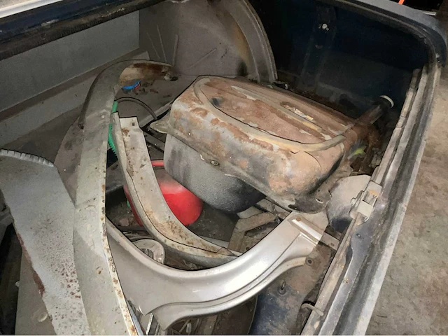 Bmw 2500 personenauto - afbeelding 16 van  31