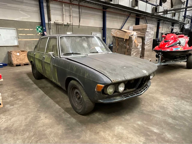 Bmw 2500 personenauto - afbeelding 22 van  31