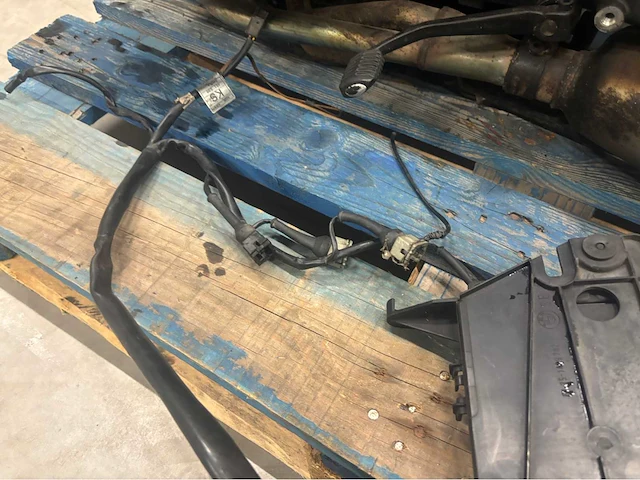 Bmw 3 cilinder 750cc benzinemotor - afbeelding 2 van  12