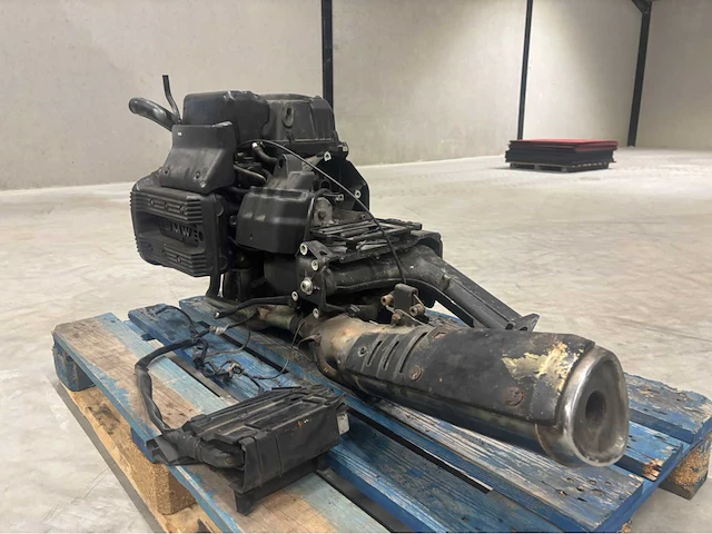 Bmw 3 cilinder 750cc benzinemotor - afbeelding 5 van  12