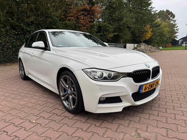 Bmw 3-serie 316i high executive 6-znt-25 - afbeelding 25 van  27