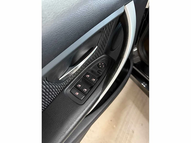 Bmw 3-serie 316i high executive, 9-thn-46 - afbeelding 15 van  28