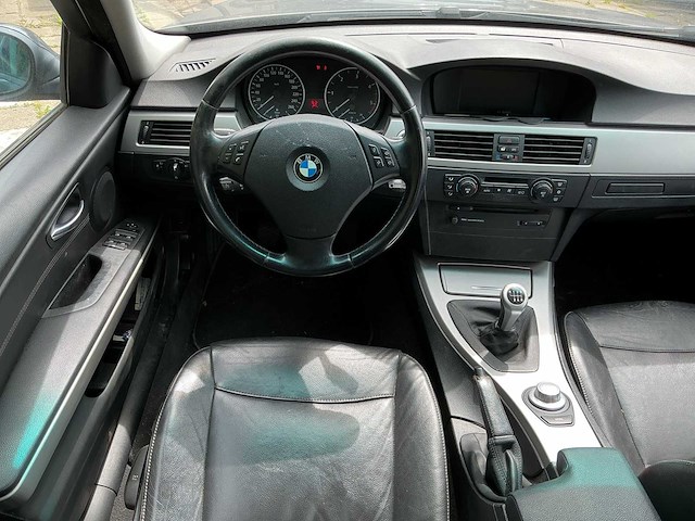 Bmw 3-serie 318d business line 53-xg-lz - afbeelding 11 van  27