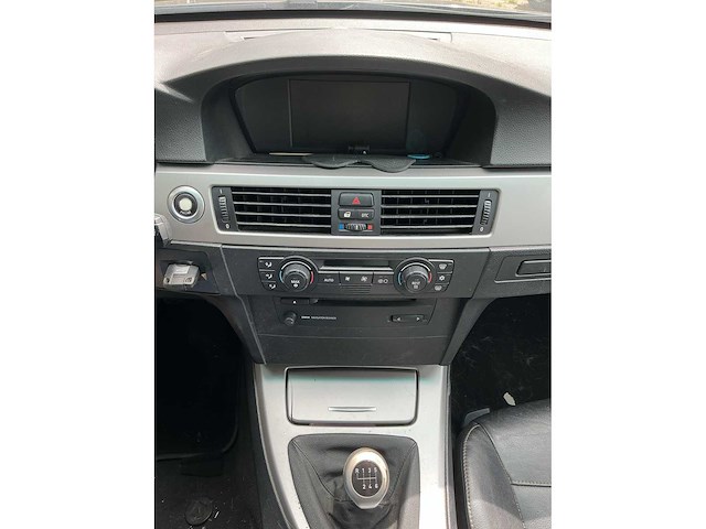 Bmw 3-serie 318d business line 53-xg-lz - afbeelding 12 van  27