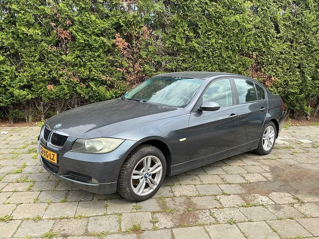 Bmw 3-serie 318d business line 53-xg-lz - afbeelding 2 van  27