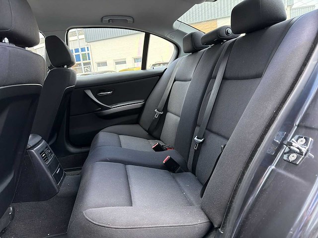 Bmw 3-serie 320i business line 2006 | 25-tn-jn - afbeelding 12 van  14