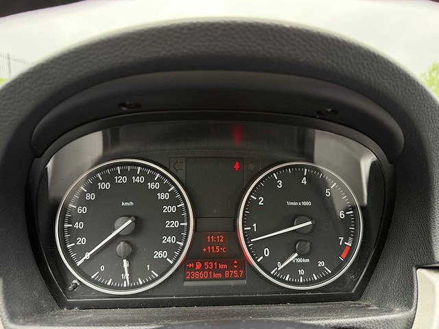 Bmw 3-serie 320i business line ; 81-lst-6 - afbeelding 2 van  19