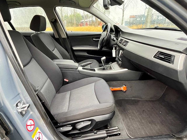 Bmw 3-serie 320i dynamic exec., 46-rs-fl - afbeelding 2 van  28