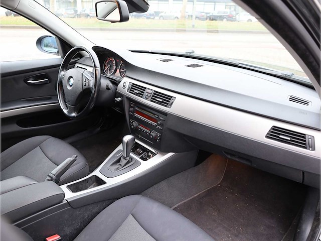 Bmw 3 serie 320i dynamic executive automaat 2005, 50-sb-nr - afbeelding 5 van  28