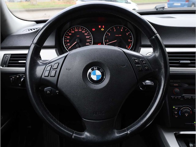 Bmw 3 serie 320i dynamic executive automaat 2005, 50-sb-nr - afbeelding 7 van  28
