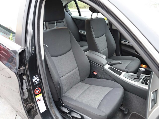 Bmw 3 serie 320i dynamic executive automaat 2005, 50-sb-nr - afbeelding 11 van  28