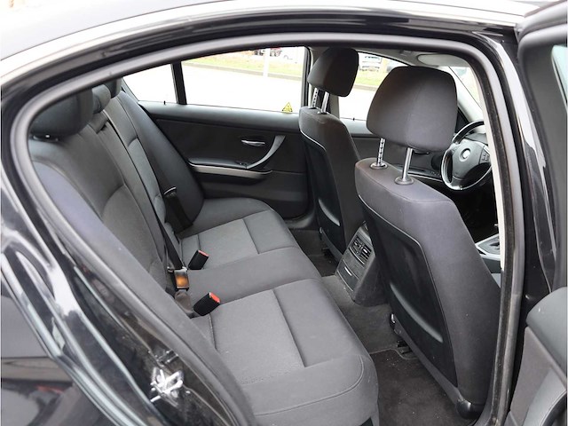 Bmw 3 serie 320i dynamic executive automaat 2005, 50-sb-nr - afbeelding 13 van  28