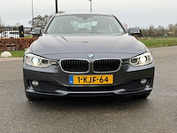 Bmw 3-serie 320i ede high exec 2013 | 1-kjf-64 iaw - afbeelding 25 van  27