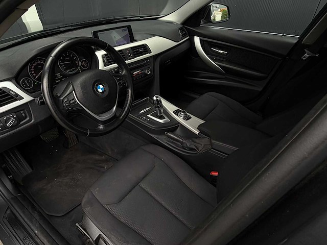 Bmw 3-serie 320i ede high exec 2013 | 1-kjf-64 iaw - afbeelding 8 van  27