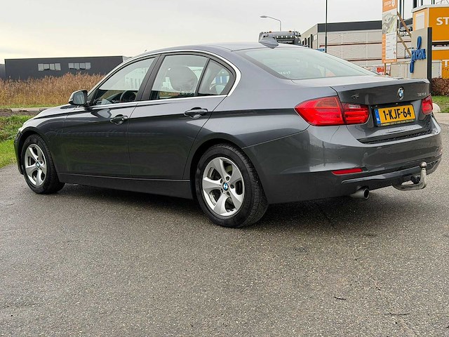 Bmw 3-serie 320i ede high exec 2013 | 1-kjf-64 iaw - afbeelding 21 van  27