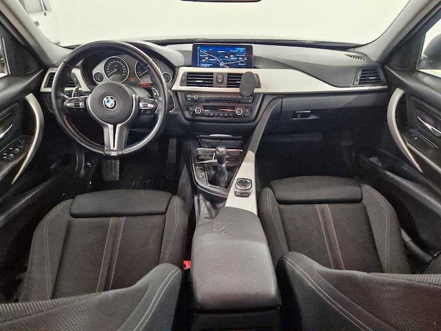Bmw 3-serie 320i efficientdynamics edition executive; 1-kvg-66 - afbeelding 6 van  17