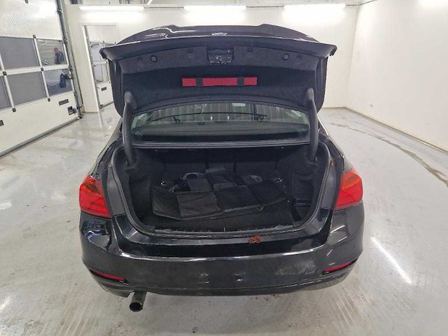 Bmw 3-serie 320i efficientdynamics edition executive; 1-kvg-66 - afbeelding 14 van  17